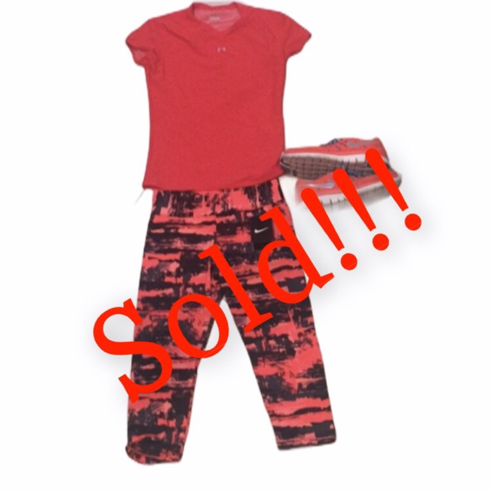 SOLD!!!!!!!!  Brand new Nike Leggings!